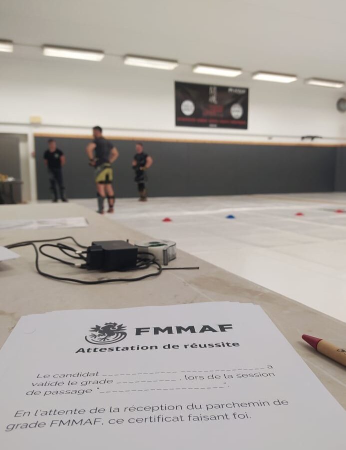 boxe la fare les oliviers at GP SPORTS Miramas